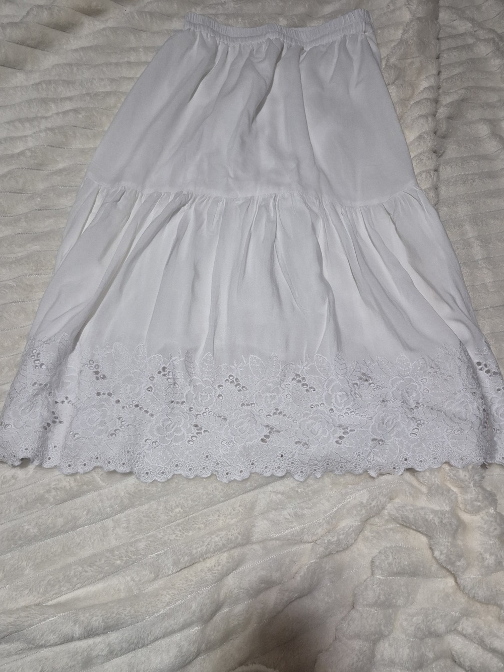 Sim & Sam White Tiered Embroidered Skirt